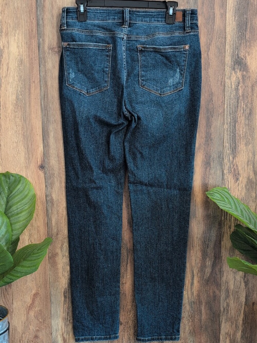 Judy Blue Dark Indigo Relaxed Fit Jeans 9/29      924A